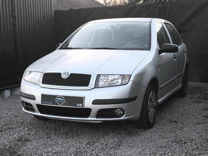 Skoda Fabia 1.2 i, Autos, Skoda, Entreprise, Achat, Fabia, ABS, Essence, Euro 4, Hatchback, 5 portes, Boîte manuelle, Argent ou Gris