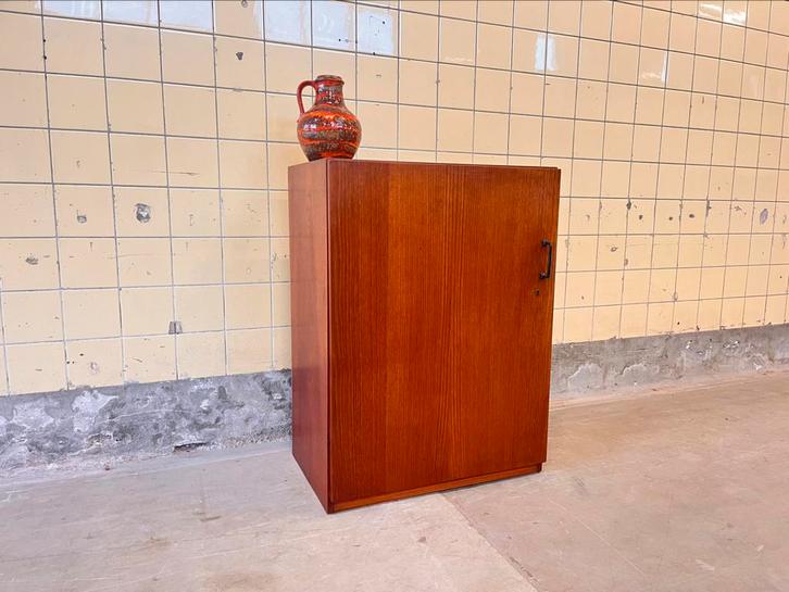 Vintage/retro design kast, Huis en Inrichting, Kasten | Wandmeubels, Zo goed als nieuw, Ophalen