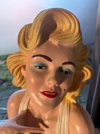 Buste Maryline Monroe, Enlèvement