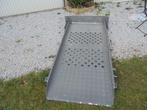 RAMPE POUR CHAISE ROULANTE A FIXER DANS UNE CAMIONNETTE, Ophalen, Gebruikt