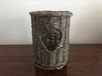 Rieten mand glazen pot windlicht hartje landelijk 18 cm h, Huis en Inrichting, Woonaccessoires | Schalen en Manden, Ophalen of Verzenden