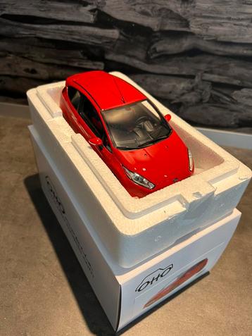 1:18 OttOmobile Ford Fiesta ST 2016 OT1087 beschikbaar voor biedingen