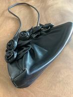 Zwarte lederen handtas, Handtassen en Accessoires, Tassen | Damestassen, Ophalen, Gebruikt, Handtas