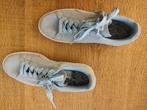 Puma Suede schoenen licht blauw maat 40, Kleding | Dames, Schoenen, Ophalen of Verzenden, Sneakers, Gedragen, Puma