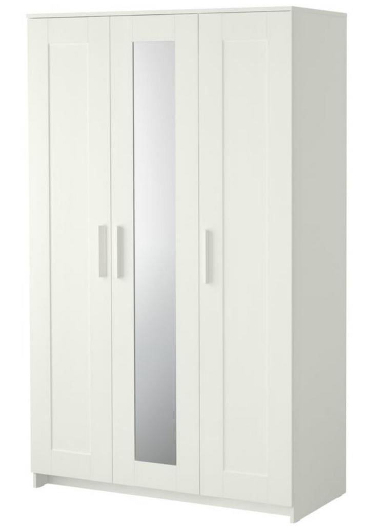 Brimnes 3-deurs kast met spiegel wit, Huis en Inrichting, Kasten | Kleerkasten, Zo goed als nieuw, Ophalen