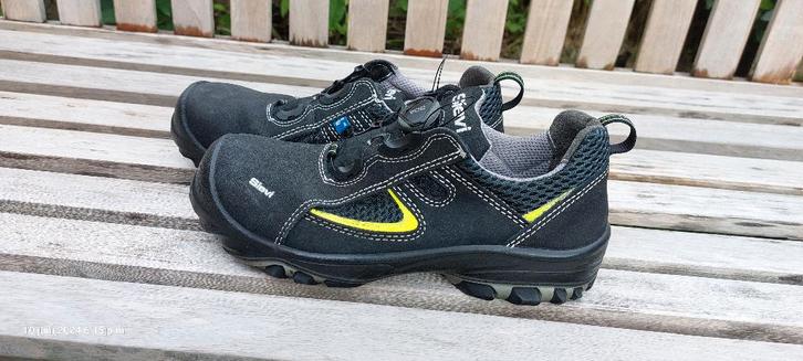 Heren veiligheidsschoenen Sievi, Doe-het-zelf en Bouw, Veiligheidskleding, Zo goed als nieuw, Ophalen