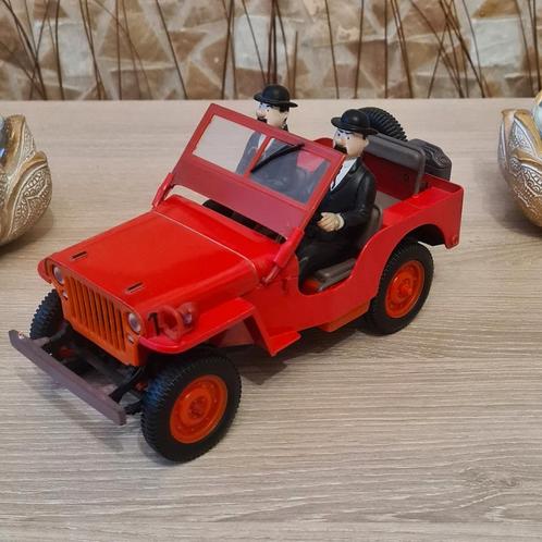 TINTIN JEEP Hapax rouge 1/18 Hergé, Collections, Personnages de BD, Utilisé, Tintin, Enlèvement ou Envoi