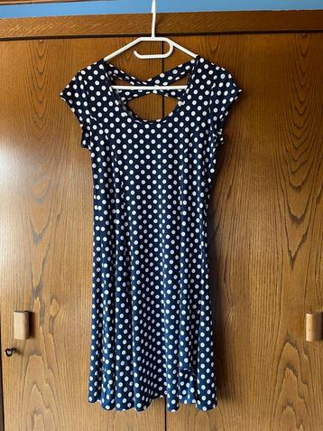 Gereserveerd/Gratis dames kleding s/m beschikbaar voor biedingen