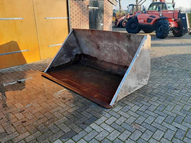 Manitou volumebak 240cm, Zakelijke goederen, Landbouw | Werktuigen, Overige, Overige typen