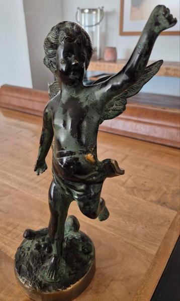 Bronzen beeld  beschikbaar voor biedingen