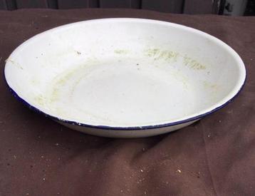 Vintage schaal / schoteltje / teiltje in e-mail beschikbaar voor biedingen