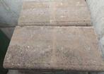 8 boordstenen, Ophalen, Zo goed als nieuw