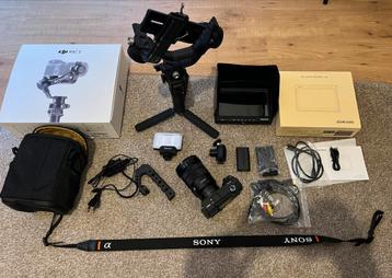 Ensemble complet  Sony A6400 18-105 DJI RSC2 Monitor, Enlèvement ou Envoi, Comme neuf, Sony