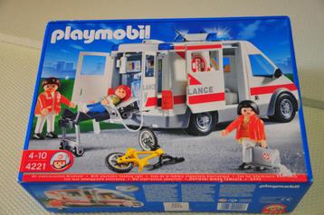 Playmobil 4221 ambulance nieuw in doos