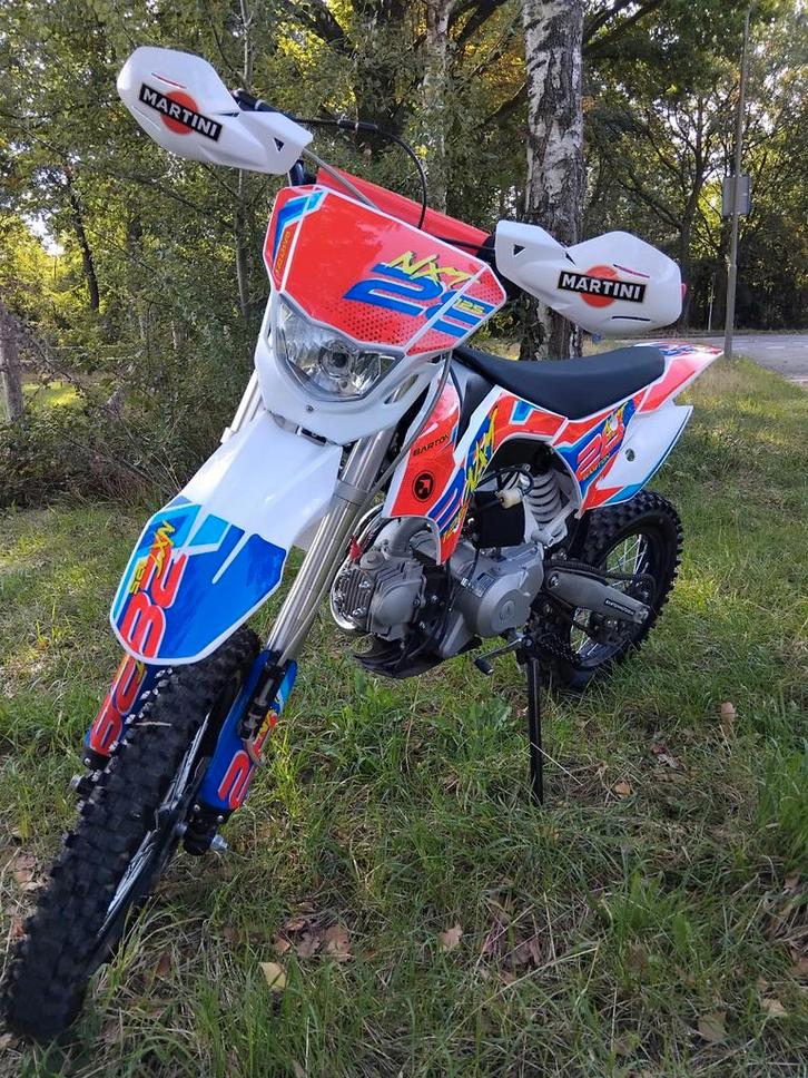 Barton nxt 125cc crossmotor 4 takt, Fietsen en Brommers, Minibikes, Midibikes en Pitbikes, Ophalen