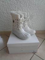 Bottes blanches. Marque: " Kenza". P. 37, Wit, Lage of Enkellaarzen, Ophalen of Verzenden, Zo goed als nieuw