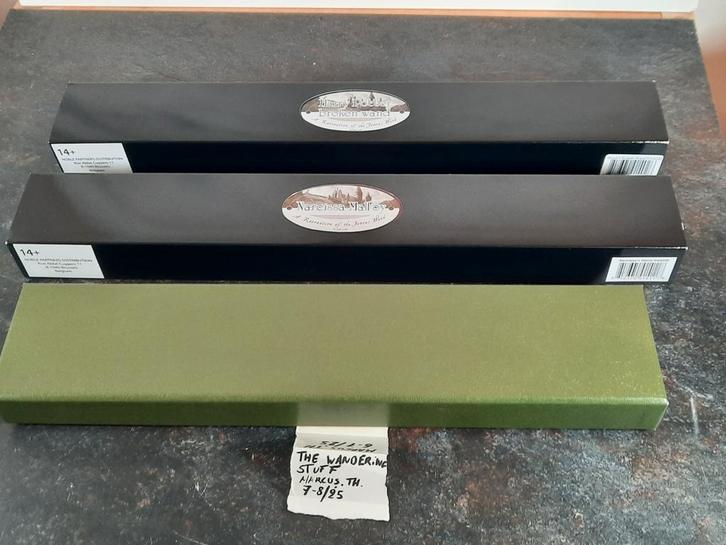 3 verschillende toverstokken/wands (the noble collection), Verzamelen, Harry Potter, Zo goed als nieuw, Replica, Ophalen of Verzenden