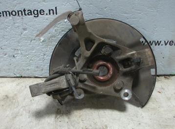 FUSEE RECHTS VOOR Opel Astra J (PC6 / PD6 / PE6 / PF6) beschikbaar voor biedingen