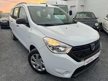 Dacia Lodgy Blue dCi 115 Comfort 7 plaatsen 12Maanden waarbo, Auto's, Dacia, Electronic Stability Program (ESP), Gebruikt, 1367 kg
