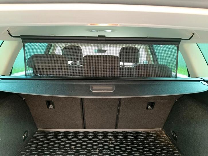 Vw Passat B8 scheidingsnet, Auto diversen, Auto-accessoires, Ophalen