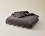 Plaids Cocooning Gris antraciet fleece plaid/deken NIEUW, Huis en Inrichting, Woonaccessoires | Plaids en Woondekens, Verzenden