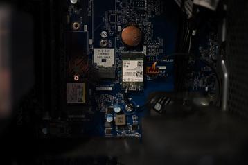 DELL Tower plus, Neuf, 64 GB ou plus, 4 Ghz ou plus, Enlèvement