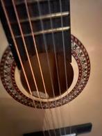 Midelmatige kindergitaar, Enlèvement, Comme neuf