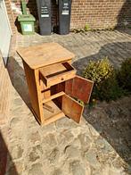Ancienne table de nuit