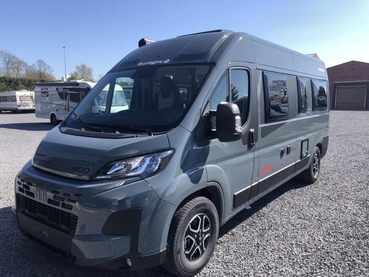 Sunlight Cliff 600 adventure automaat, Caravans en Kamperen, Mobilhomes, Bedrijf, tot en met 3, Buscamper of Camperbus, Sunlight