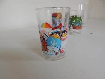 disney glas met pinguins beschikbaar voor biedingen
