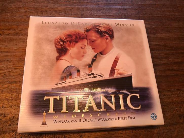 Verzamelbox VHS Titanic met filmstrip, foto’s,…, Verzamelen, Film en Tv, Nieuw, Film, Overige typen, Ophalen of Verzenden