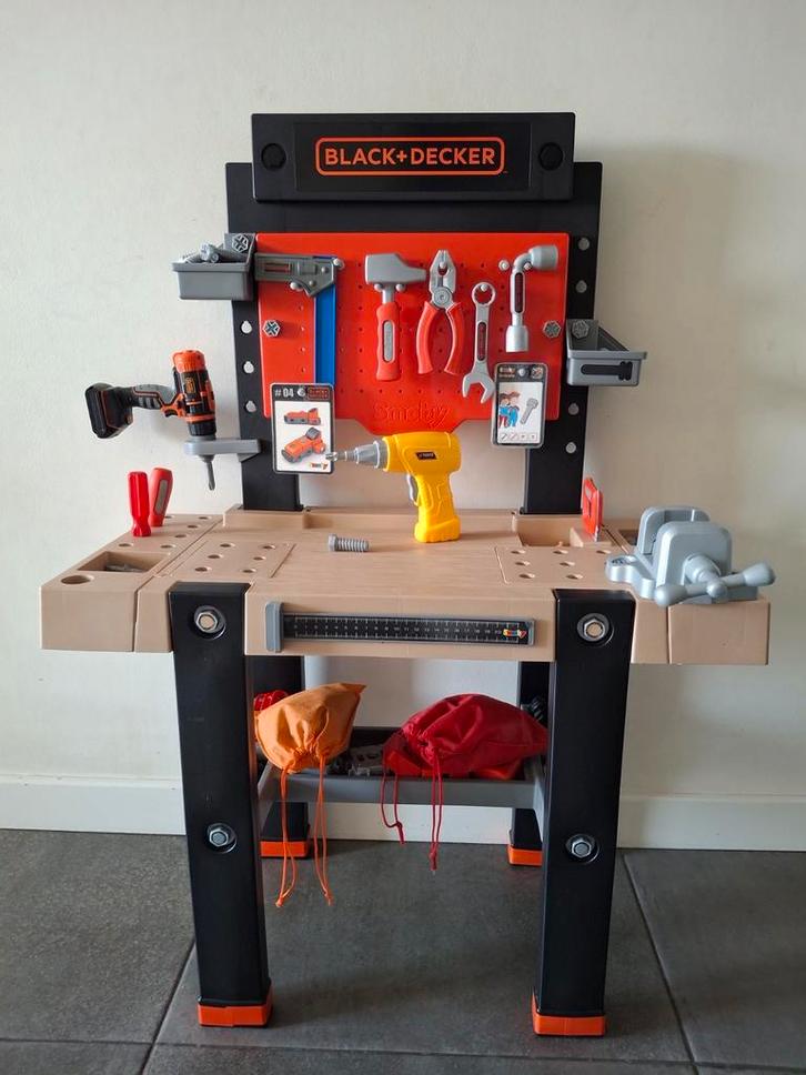 Speelgoedwerkbank van Smoby & Black+Decker – met extra’s!, Kinderen en Baby's, Speelgoed | Speeltafels, Gebruikt, Ophalen