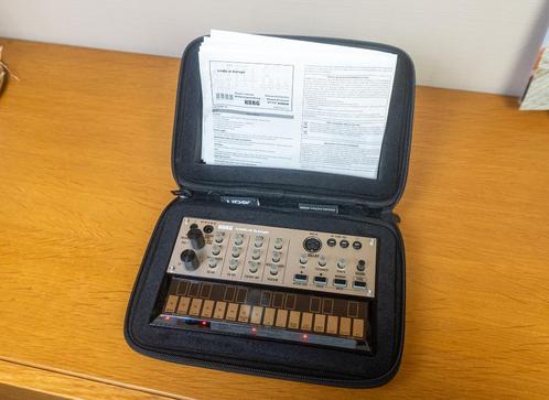 Korg Volca Keys + UDG Creator hardcase, Muziek en Instrumenten, Synthesizers, Nieuw, Korg, Met koffer of flightcase, Met midi-aansluiting