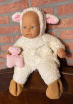 Baby Chou Chou pop met schapen pakje aan., Kinderen en Baby's, Ophalen of Verzenden, Gebruikt, Babypop