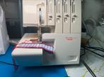 Bernina 800 D Lockmachine, Hobby en Vrije tijd, Naaimachines en Toebehoren, Ophalen of Verzenden, Zo goed als nieuw, Lockmachine