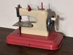 Vintage blikken speelgoed naaimachine, Antiek en Kunst, Ophalen