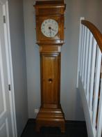 Horloge ancienne, Enlèvement