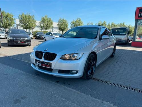 Bmw 330 XI SPORT •PANO• •AUTOMAAT• •CRUISE• PROPERE STAAT, Auto's, BMW, Bedrijf, Te koop, 3 Reeks, Sportpakket, Benzine, Automaat