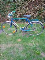 Retro fiets met 3 versnelling op de buis, Ophalen
