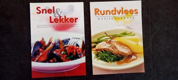 set van 2 kookboeken beschikbaar voor biedingen