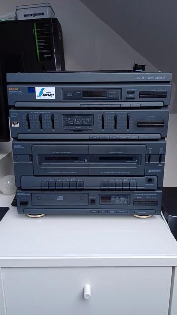 Hifi-systeem, Sanyo met luidsprekers van Sony beschikbaar voor biedingen