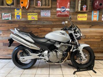 Uitzonderlijk mooie Cb600F Hornet! *Keuring & Garantie* disponible aux enchères