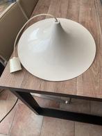 Vintage witgelakte metalen luster ., Huis en Inrichting, Ophalen, Zo goed als nieuw