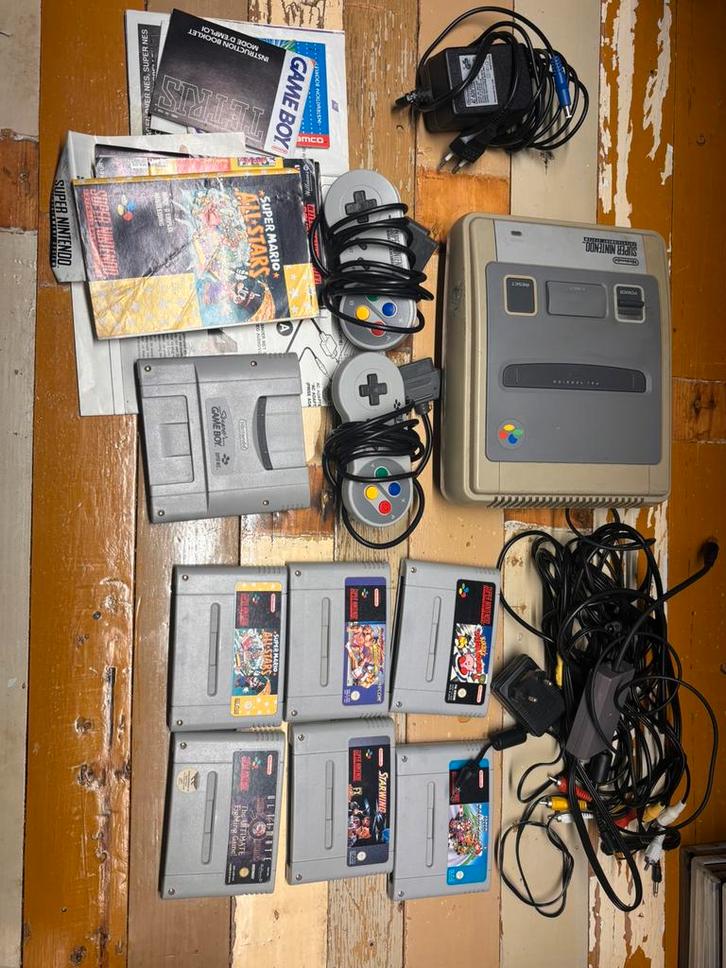 Super Nintendo set met 2 controllers & 6 games, Games en Spelcomputers, Spelcomputers | Nintendo Super NES, Zo goed als nieuw
