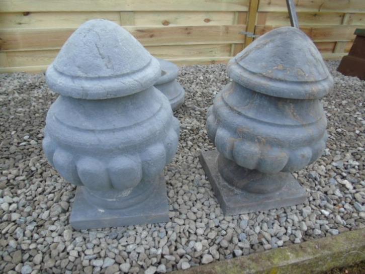 Kolomkop of pilaster in blauwe hardsteen, het paar, Tuin en Terras, Tuinwanddecoratie, Nieuw, Ophalen