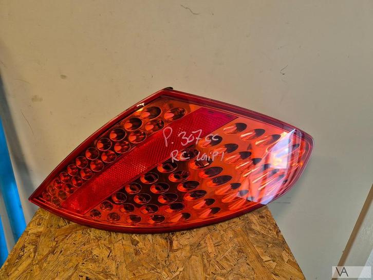 Peugeot 307 cc 2004 -2009 achterlicht rechts STEKKER GEKNIPT, Auto-onderdelen, Verlichting, Peugeot, Gebruikt, Ophalen of Verzenden