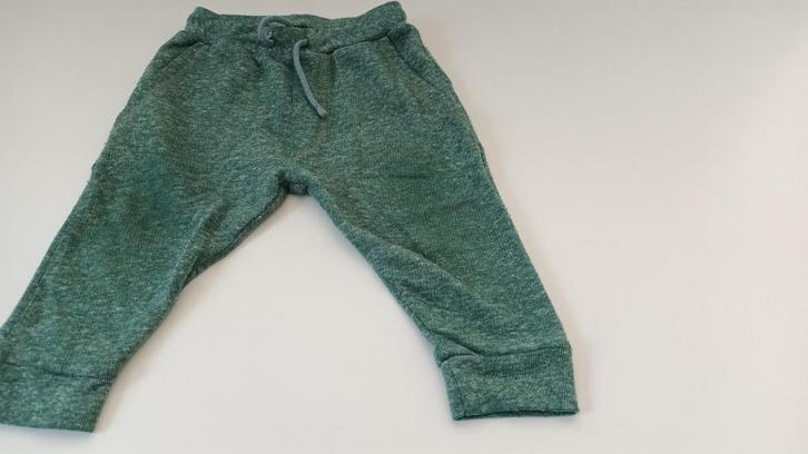 Pantalon vert - Taille 74, Enfants & Bébés, Vêtements de bébé | Taille 74, Utilisé, Garçon ou Fille, Pantalon, Enlèvement ou Envoi