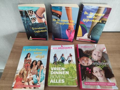 6 boeken van Ann Brashares: 4 vriendinnen 1 spijkerbroek, Livres, Chick lit, Comme neuf, Enlèvement