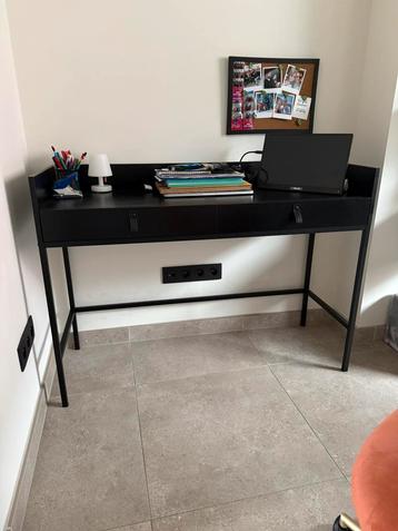 Bureau beschikbaar voor biedingen