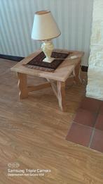 Eiken tafeltje, licht eik., Huis en Inrichting, Tafels | Bijzettafels, Ophalen, Zo goed als nieuw, Vierkant, Rustiek.